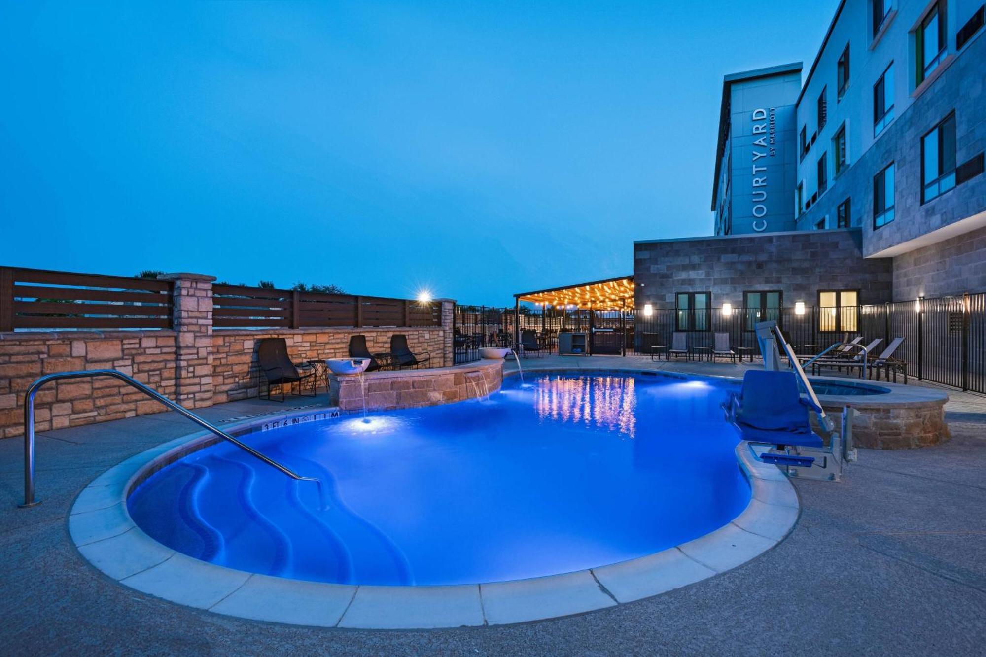 Courtyard Dallas Grand Prairie Exteriör bild